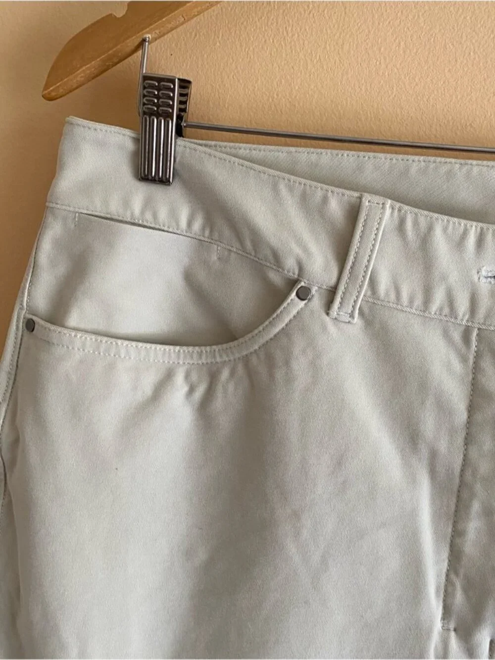Lululemon City Sleek 5 Pocket High-Rise Wide-Leg Pant Woman 32 Bone Office 2023